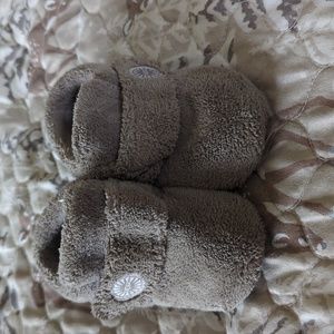 Uggs slippers gray size 4/5